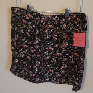 Flowered Korduroy Skirt